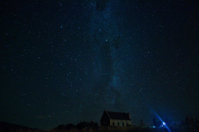 324_chiesa fra le stelle_tema effetto notte
